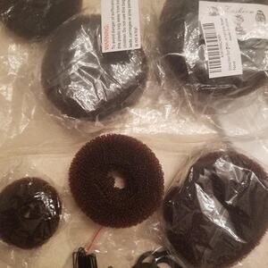 Donut Hair Bun Maker Set - 7 Rings (1 Extra-Large, 2 Large, 2 Medium, 2 Small),